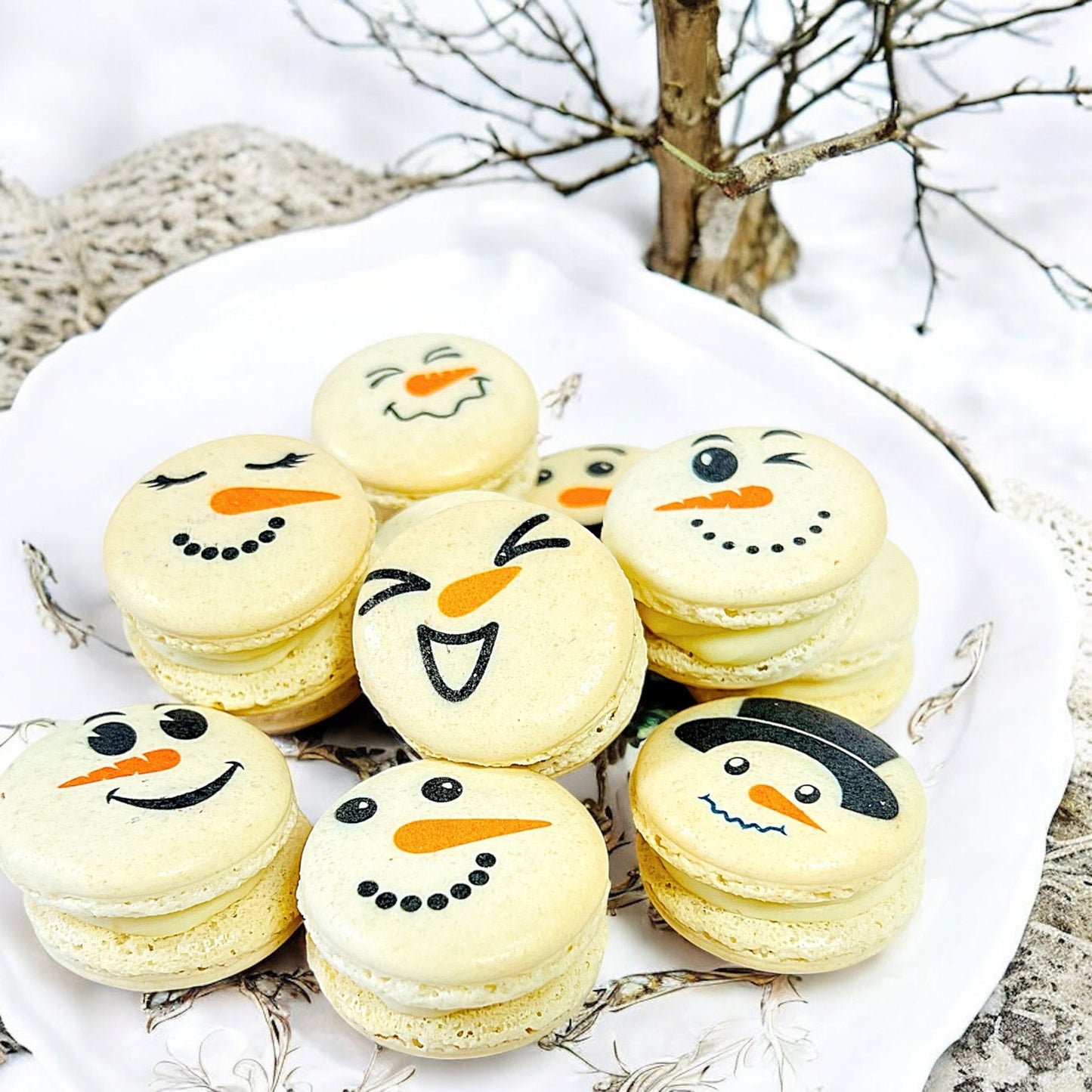 Snowman Macarons – Printed Holiday Treats – Customizable Flavors - Macaron Centrale6 Pack