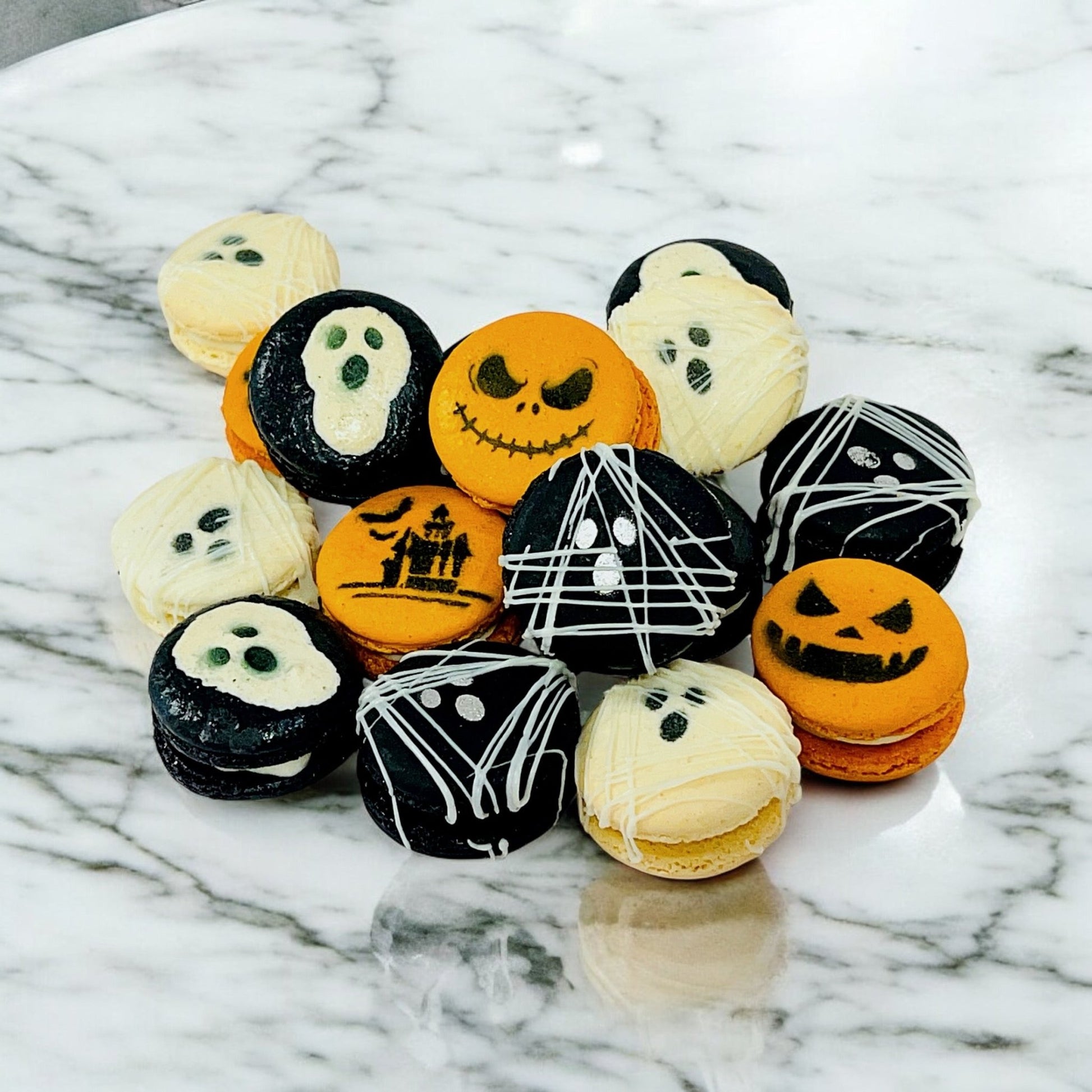 Spooky Halloween Macaron Set – Kid Friendly Option - Macaron CentraleHalloweenwith blackberry - kid friendly12 Pack