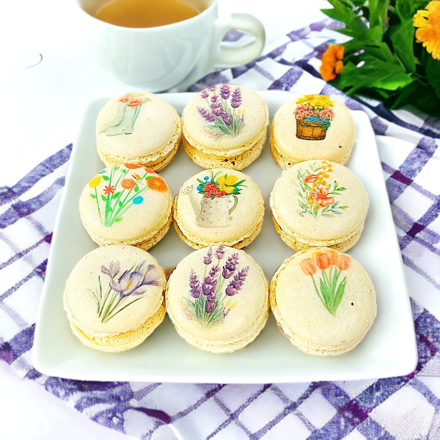 Spring Blossom Macarons: Customizable Delights in Packs of 6, 12, or 24 - Macaron Centrale6 Pack