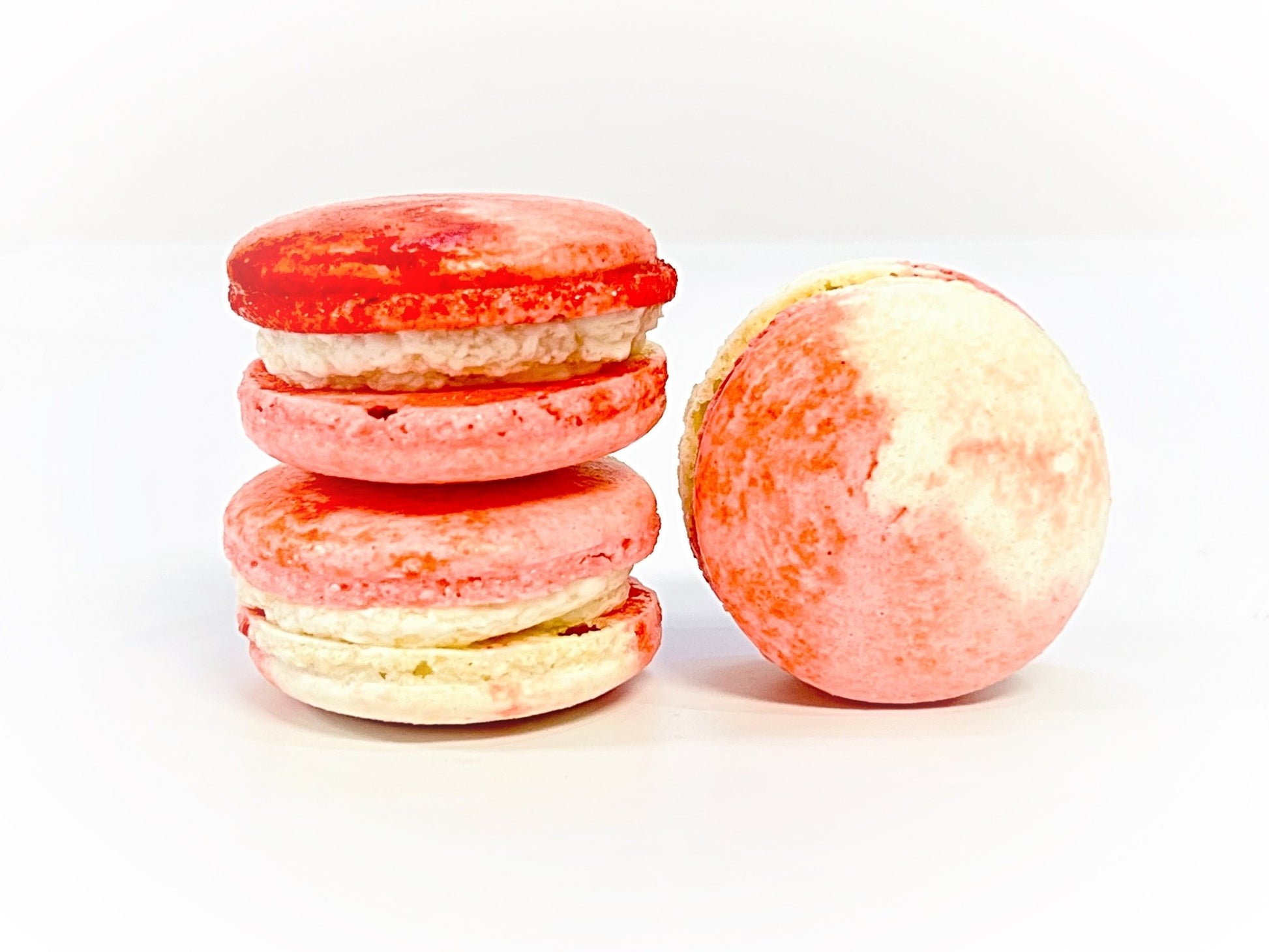 Strawberry Cheesecake Vegan Macarons - Macaron Centrale4 Pack