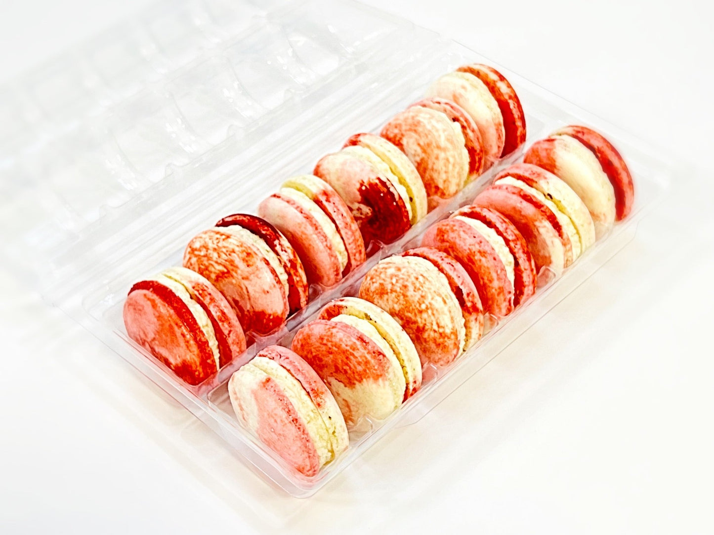 Strawberry Cheesecake Vegan Macarons - Macaron Centrale4 Pack