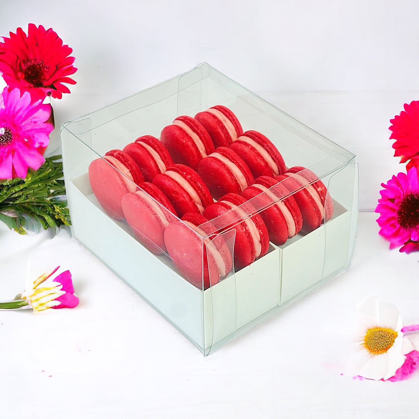 Strawberry Cream Macaron Sucettes En Gros | Available in 24 & 48 Sucettes - Macaron Centrale24 Pack