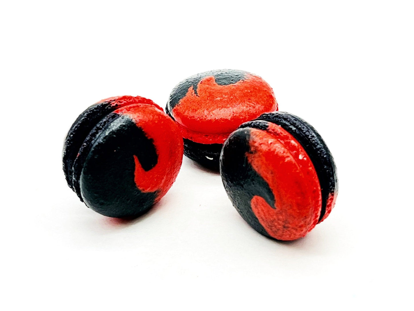 Strawberry Licorice Macarons (6 Pack) | Ideal for celebratory events. - Macaron Centrale