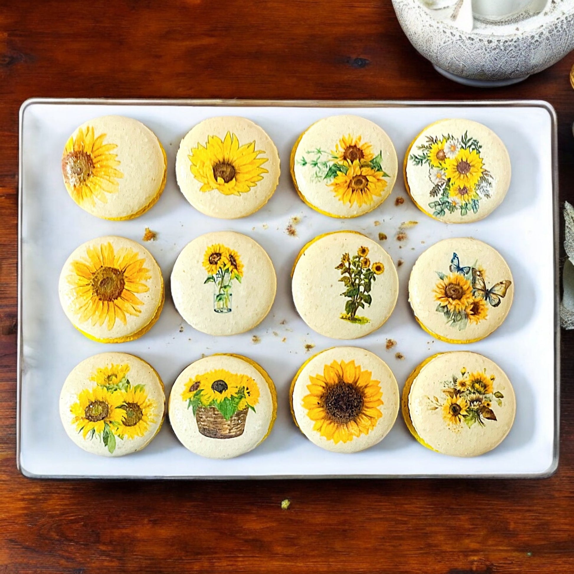 Sunflower - Themed Custom Macarons - Choose Your Flavor - Macaron Centrale6 Pack