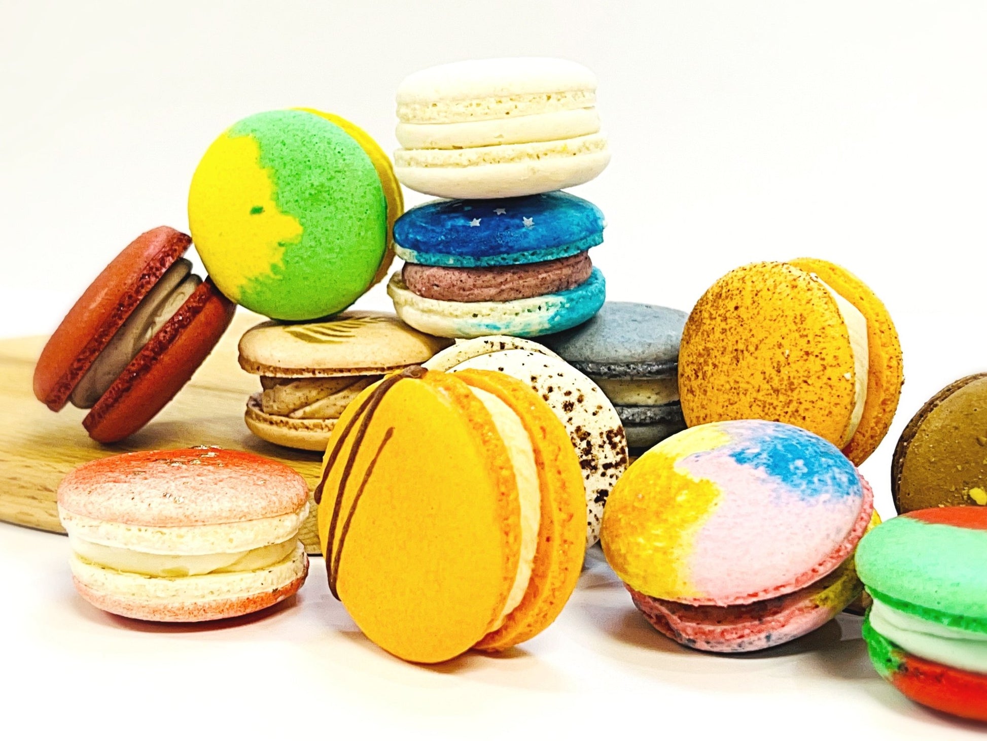 Surprise Me! 24 Pack Vegan French Macarons Set | , Dairy Free | 24 Different Flavors of Fun! | Complimentary Gift Box Available - Macaron CentraleStandard Package