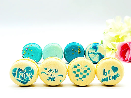 The Blue Love Macarons | 12 French Macarons Set - Macaron Centrale