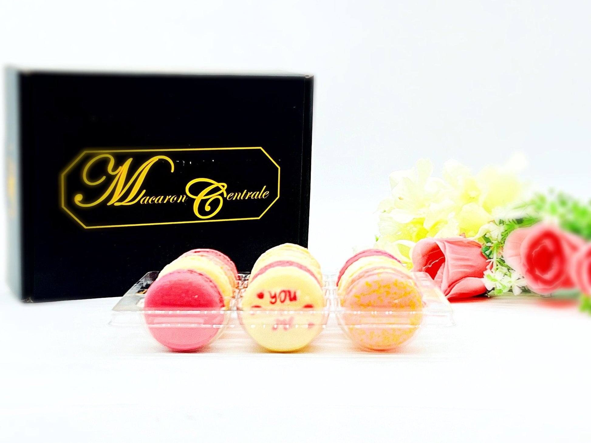 The Pink Love Macarons | 12 French Macarons Set - Macaron Centrale