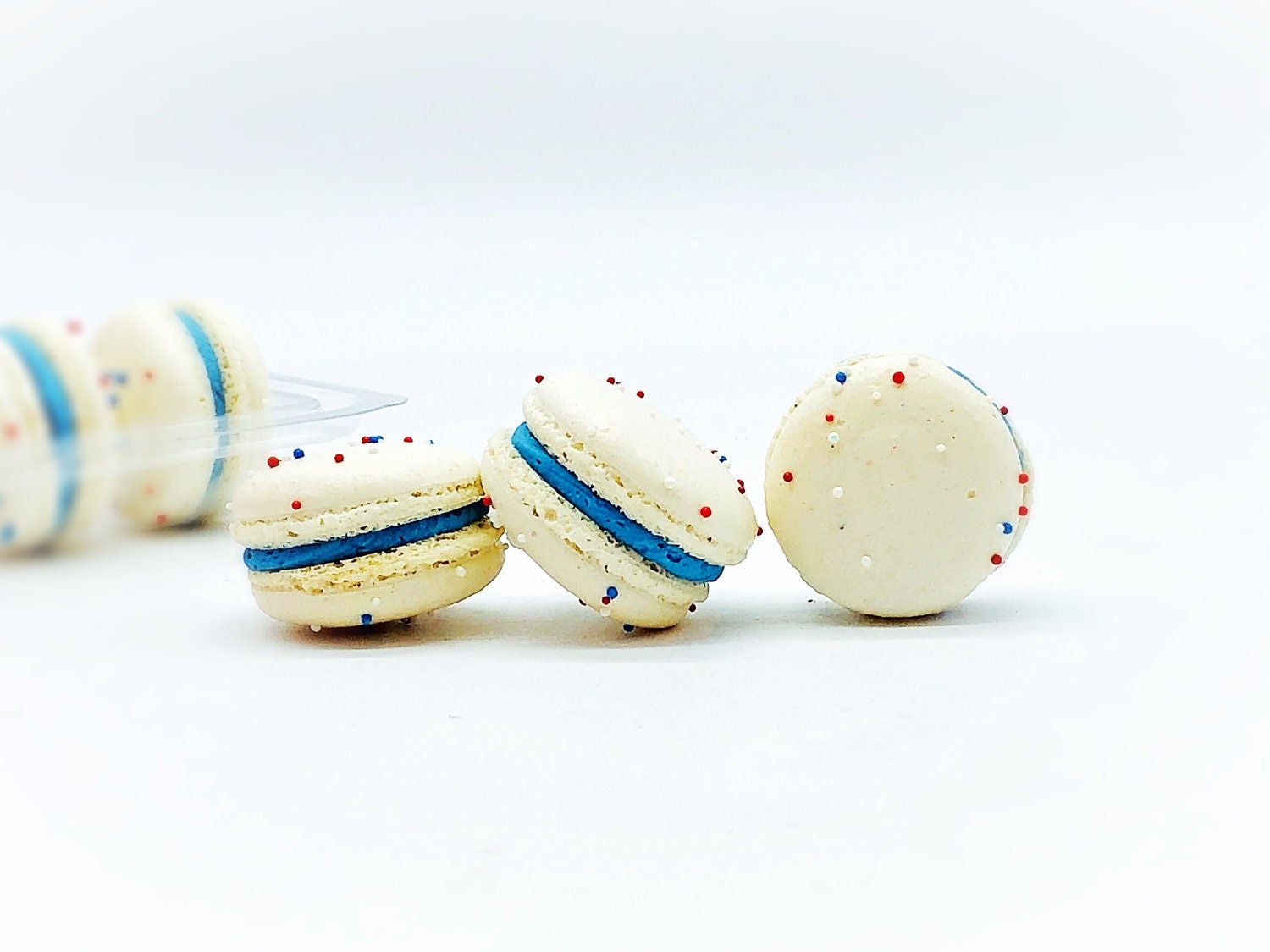 United States of Macarons | Blue Red White Sprinkle 6 Pack French Macarons - Macaron Centrale