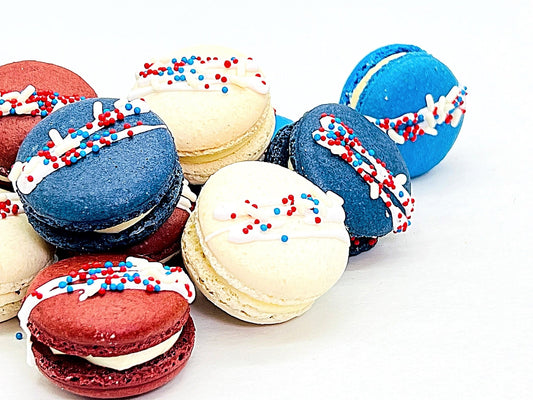 United States of Macarons | Patriotic Red, White, Blue Pack French Macarons | - Macaron Centrale12 Pack