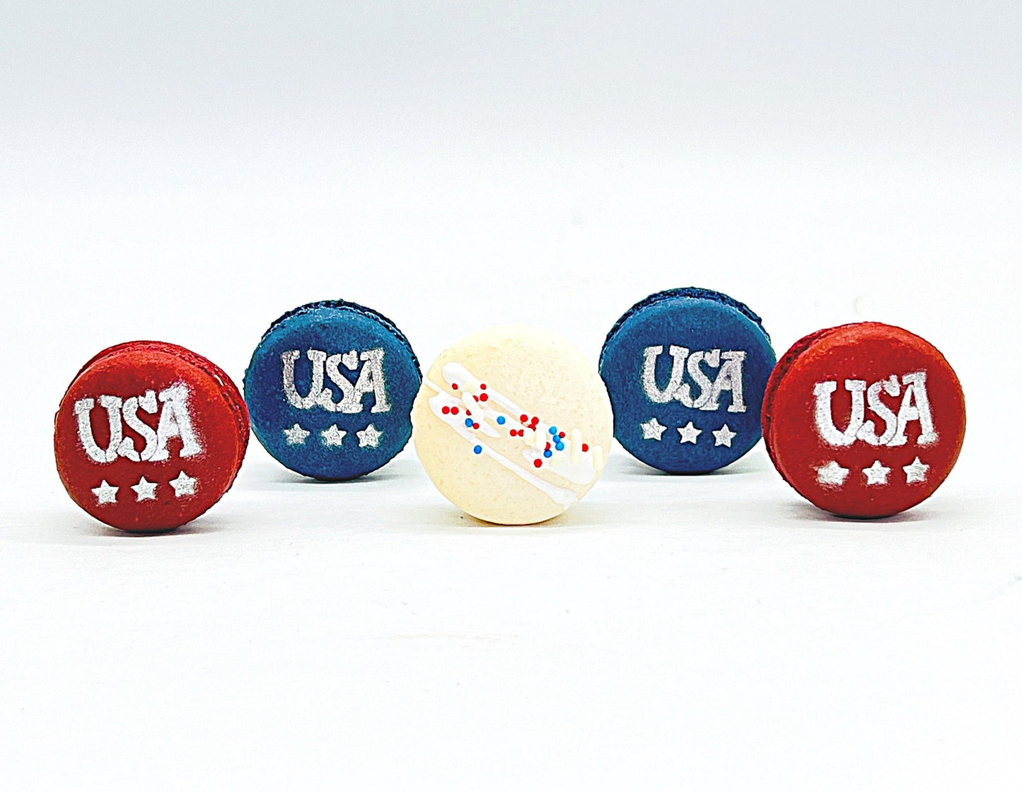 United States of Macarons | The Red, White, Blue USA Pack French Macarons - Macaron Centrale6 Pack