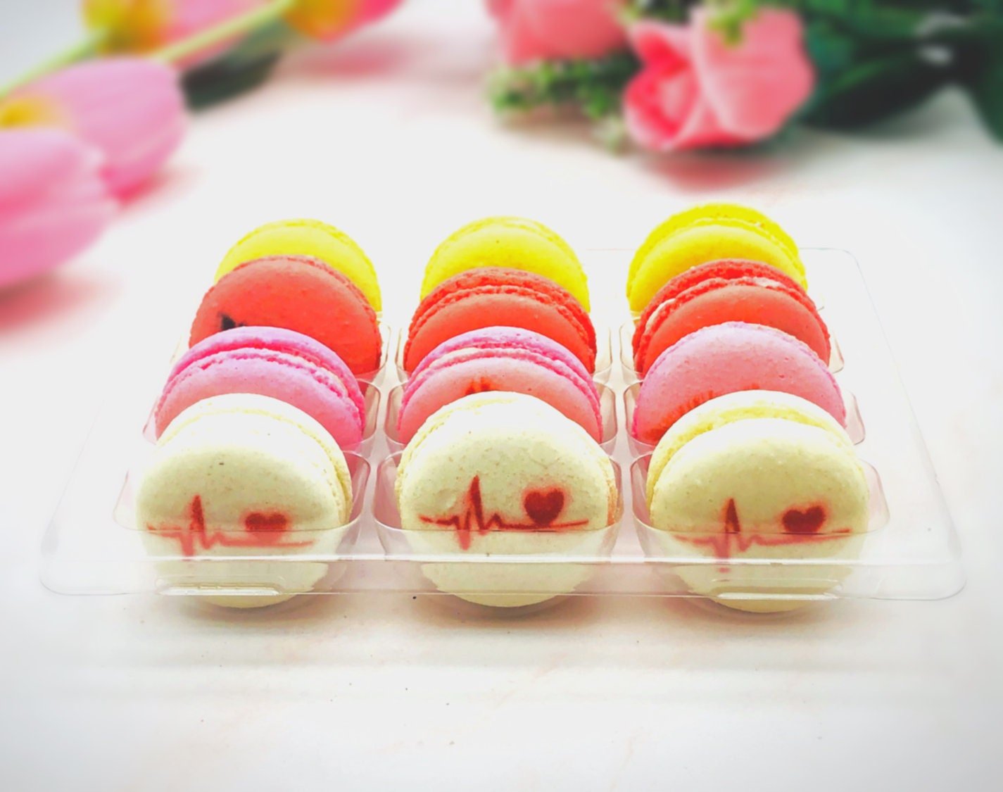 Valentine 12 Pack Macaron Set | Perfect for Valentines gift - Macaron Centrale