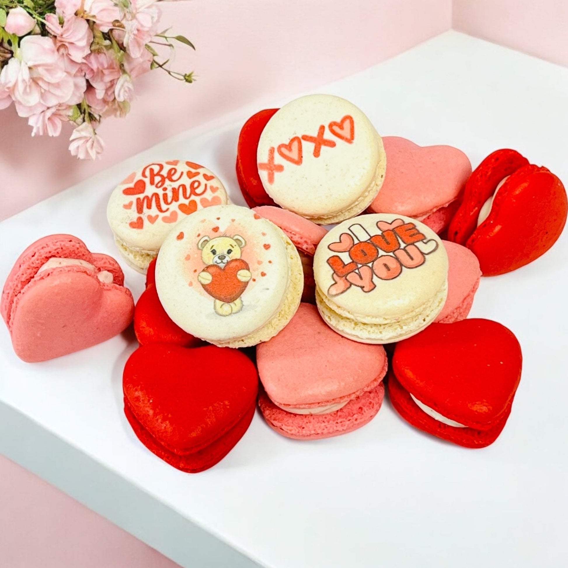 Valentine’s Macaron Gift Box – Heart - Shaped & Printed Macarons - Macaron CentraleValentine'sDefault (white chocolate - strawberry - vanilla)6 Pack