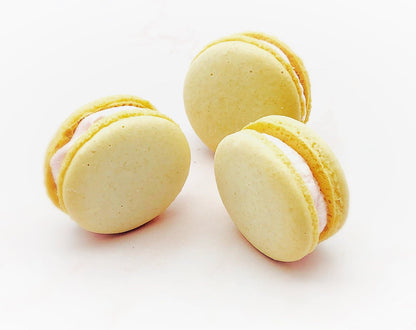 Vegan Elderflower Macarons - Macaron Centrale4 Pack