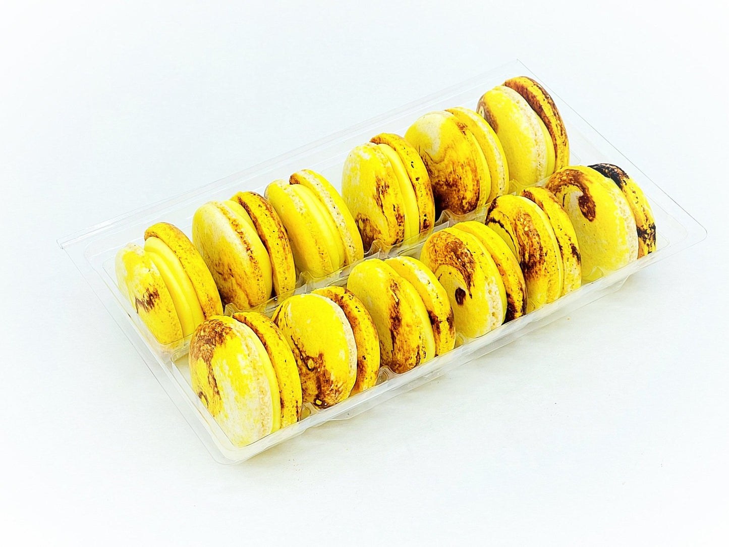 Vegan Planet | The Yellow Planet | Lemon Chocolate Vegan Macarons - Macaron Centrale4 Pack