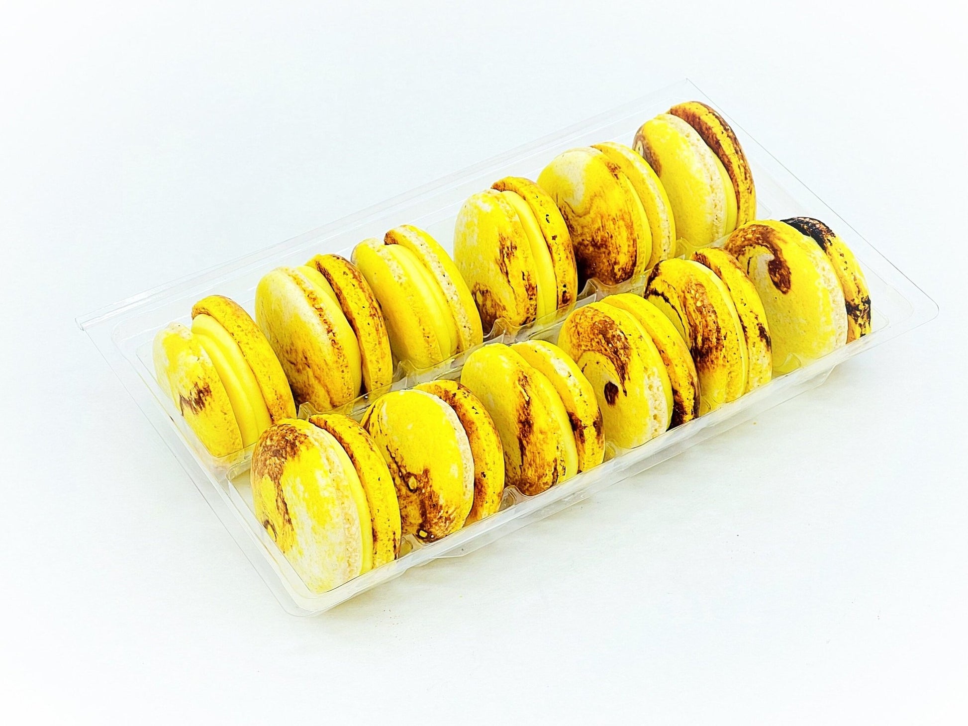 Vegan Planet | The Yellow Planet | Lemon Chocolate Vegan Macarons - Macaron Centrale4 Pack