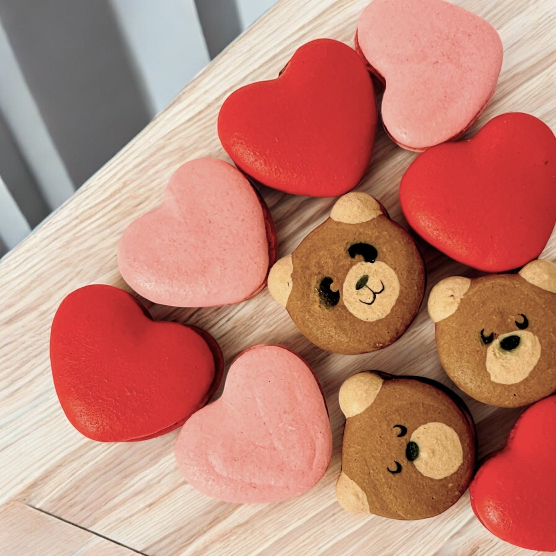 Vegan Teddy & Heart Macaron Gift Set - Custom Flavors - Macaron CentraleDefault6 Pack