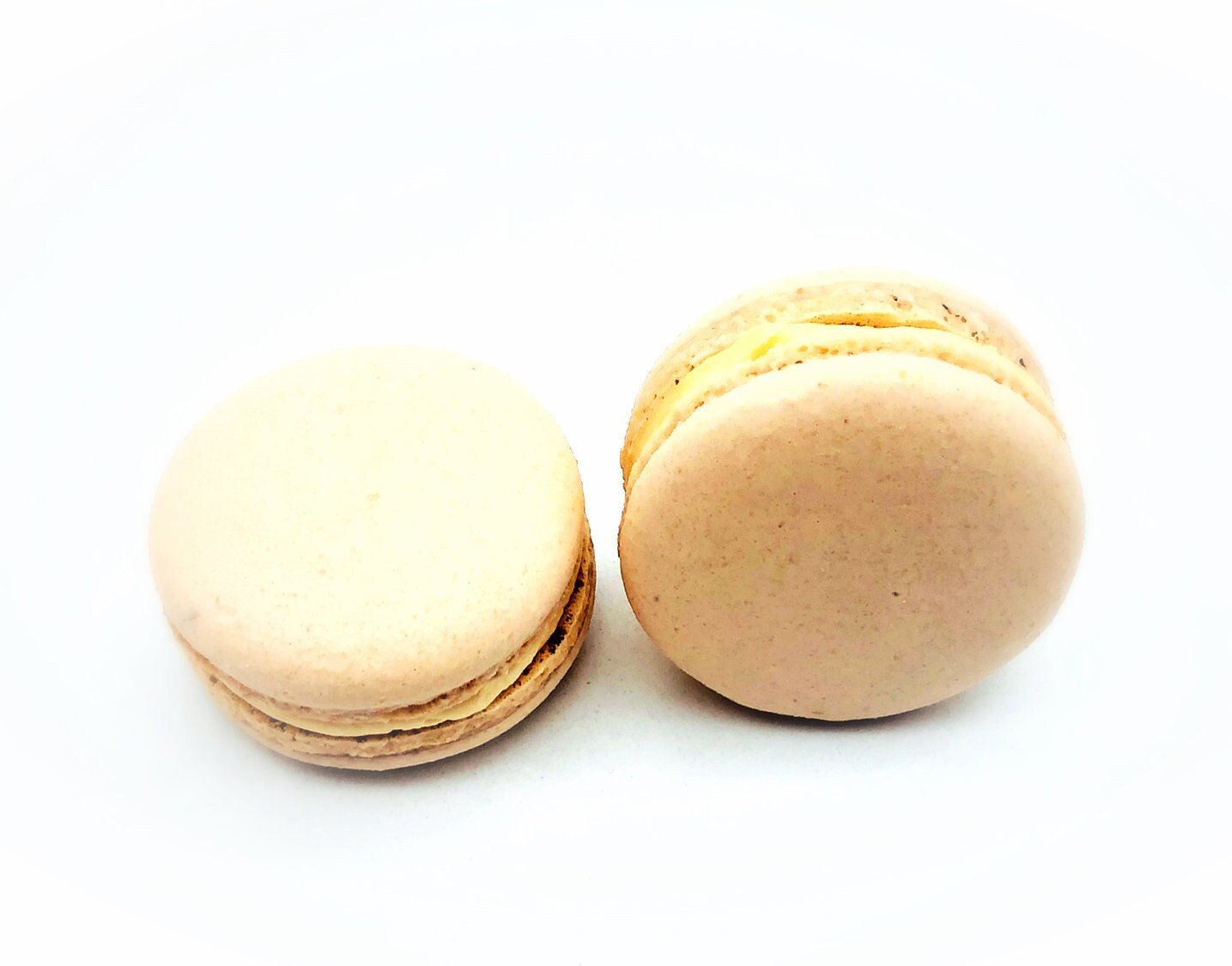 Wholesale Peach Vegan Macarons | Available in 24 & 48 Pack - Macaron Centrale24 Pack