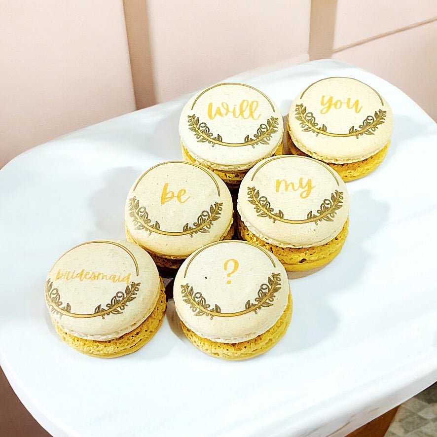 Will You Be My Bridesmaid?" 6 - Pack Macaron Set - Macaron CentraleBeige