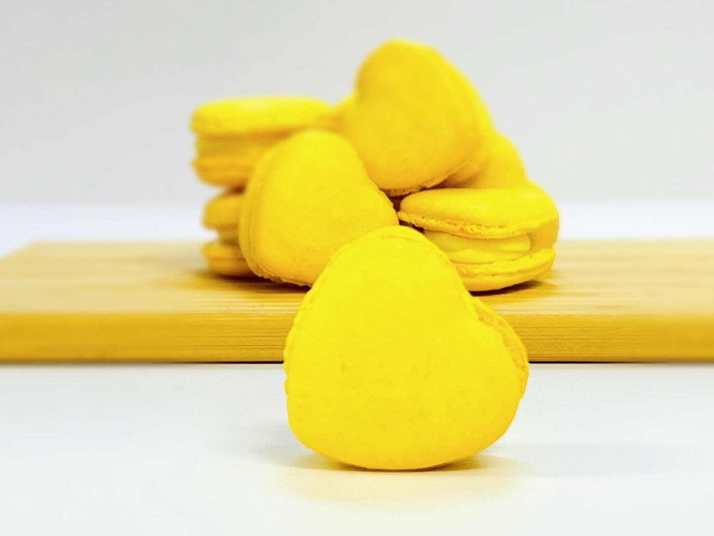 Yellow Heart French Macarons | Ideal for Valentine's Day gifts, birthdays, weddings, anniversaries and more - Macaron CentraleDefault (Lemon)12 Pack