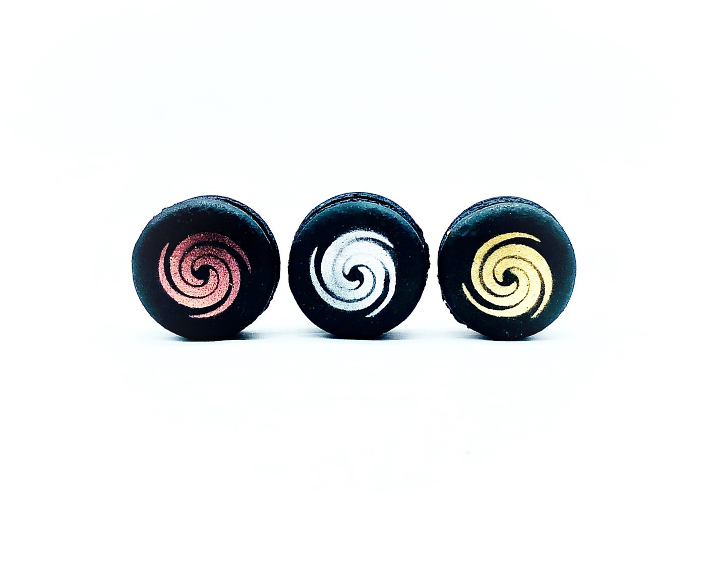 Space Edition Mac | The Black Hole French Macaron | Available in 6, 12 & 24